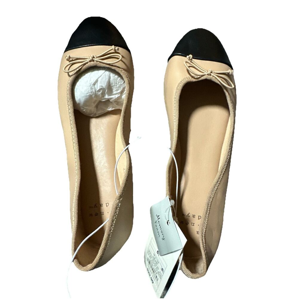 A New Day Ballet Flats Women's Size 6.5 Tan Black Janie Memory Foam Insole